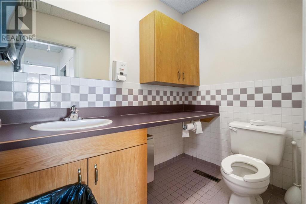 5402 48a Avenue Property Photo 21