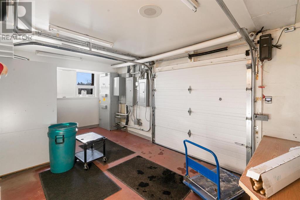 5402 48a Avenue Property Photo 35