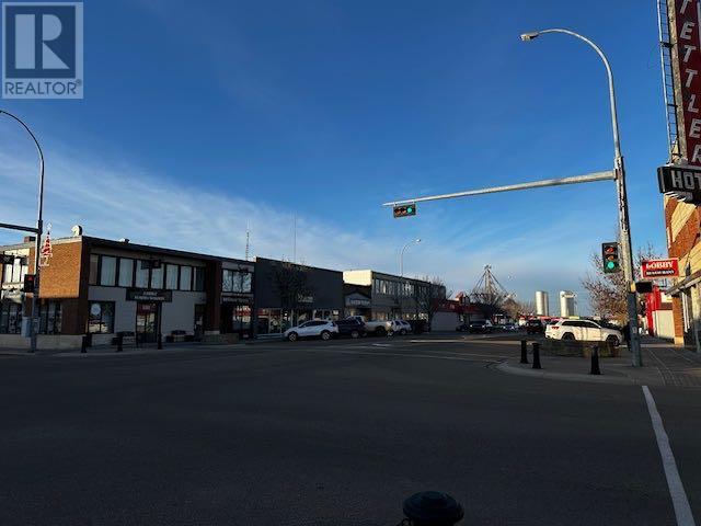 5001 50 Street Property Photo 25
