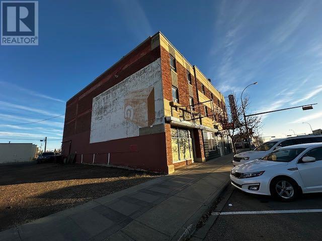 5001 50 Street Property Photo 26
