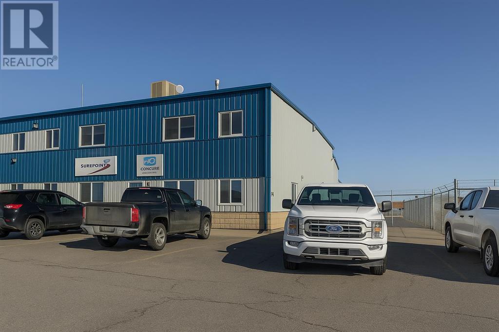 3, 8 Gateway Boulevard