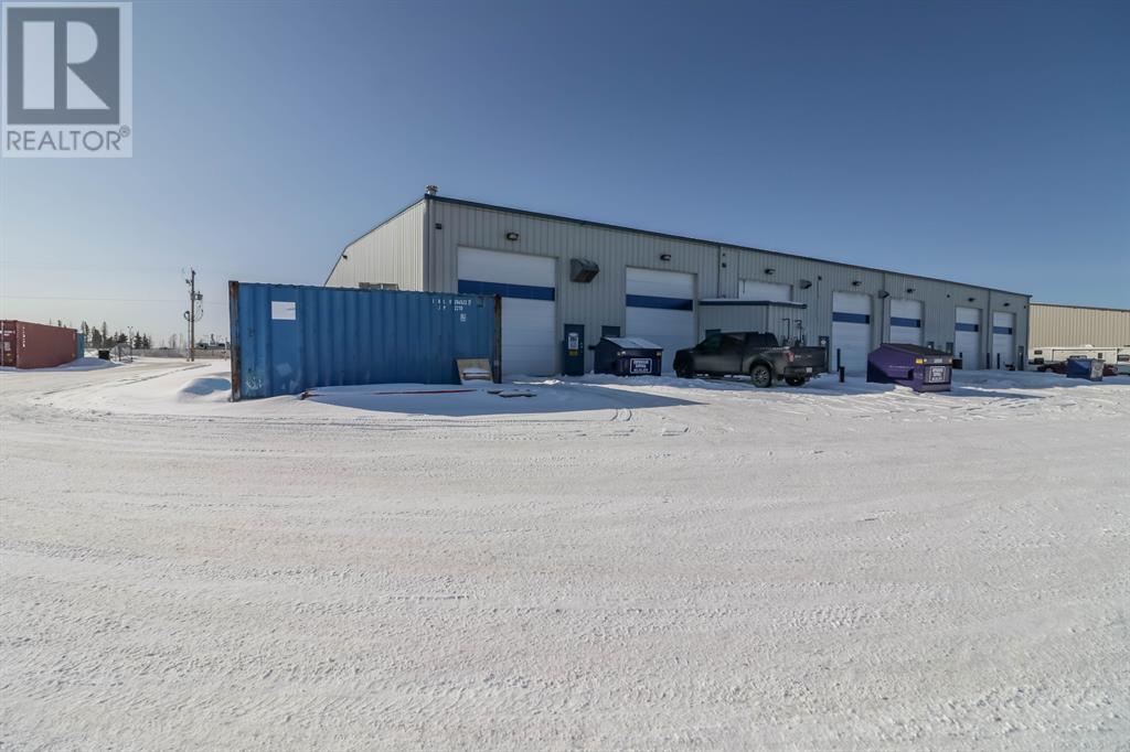 3, 8 Gateway Boulevard Property Photo 3
