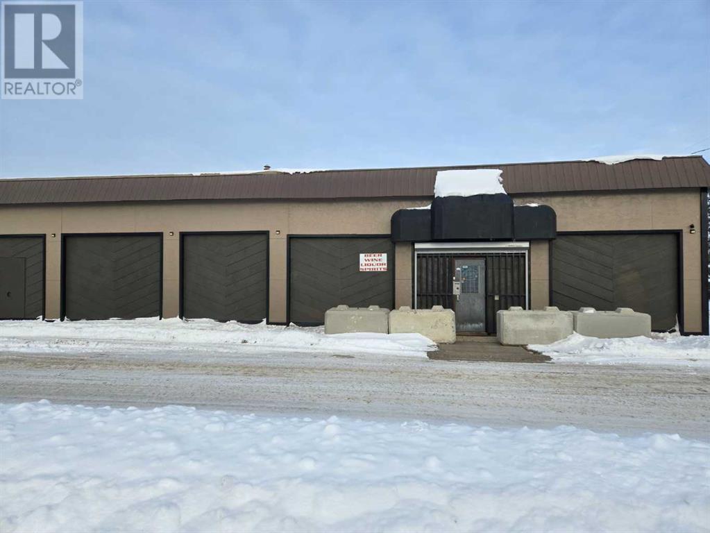 5003 50 Street Property Photo 11