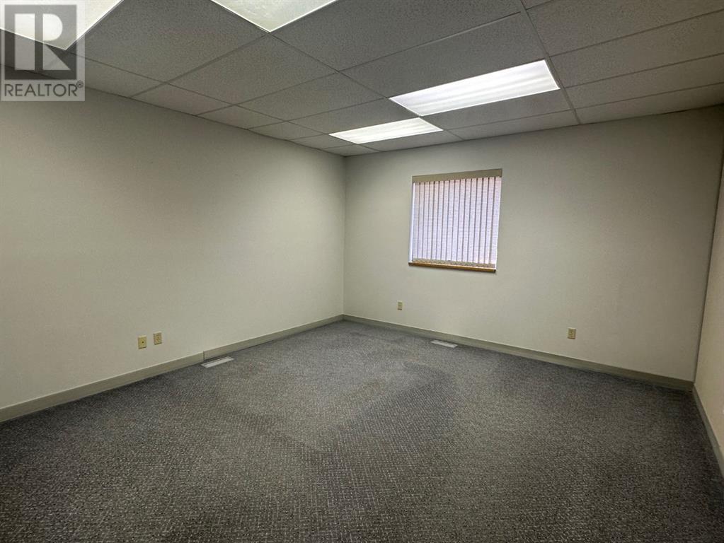 9804 97 Avenue Property Photo 12