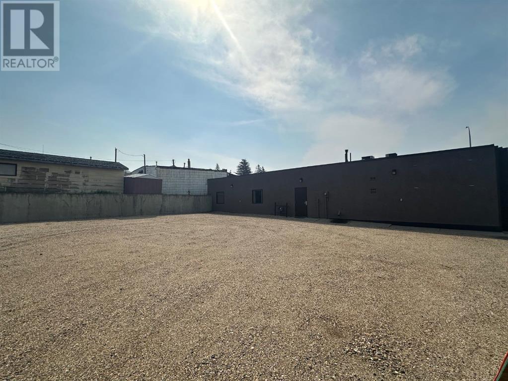9804 97 Avenue Property Photo 20