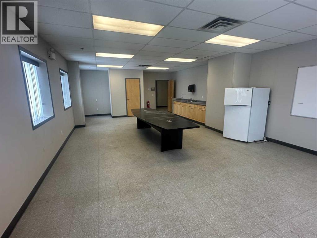 9101 150 Avenue Property Photo 20