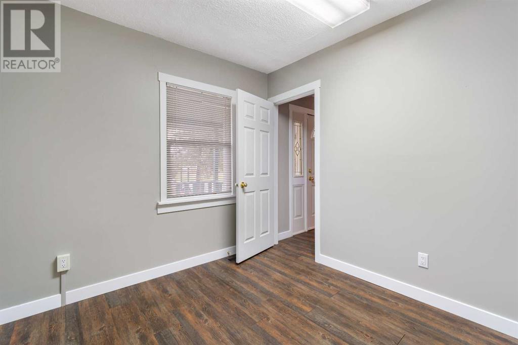 10131 102 Avenue Property Photo 5