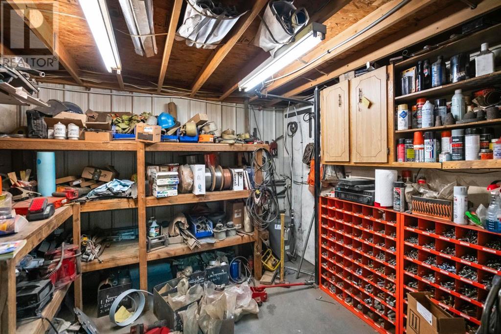 251, 47017 21 Highway Property Photo 15