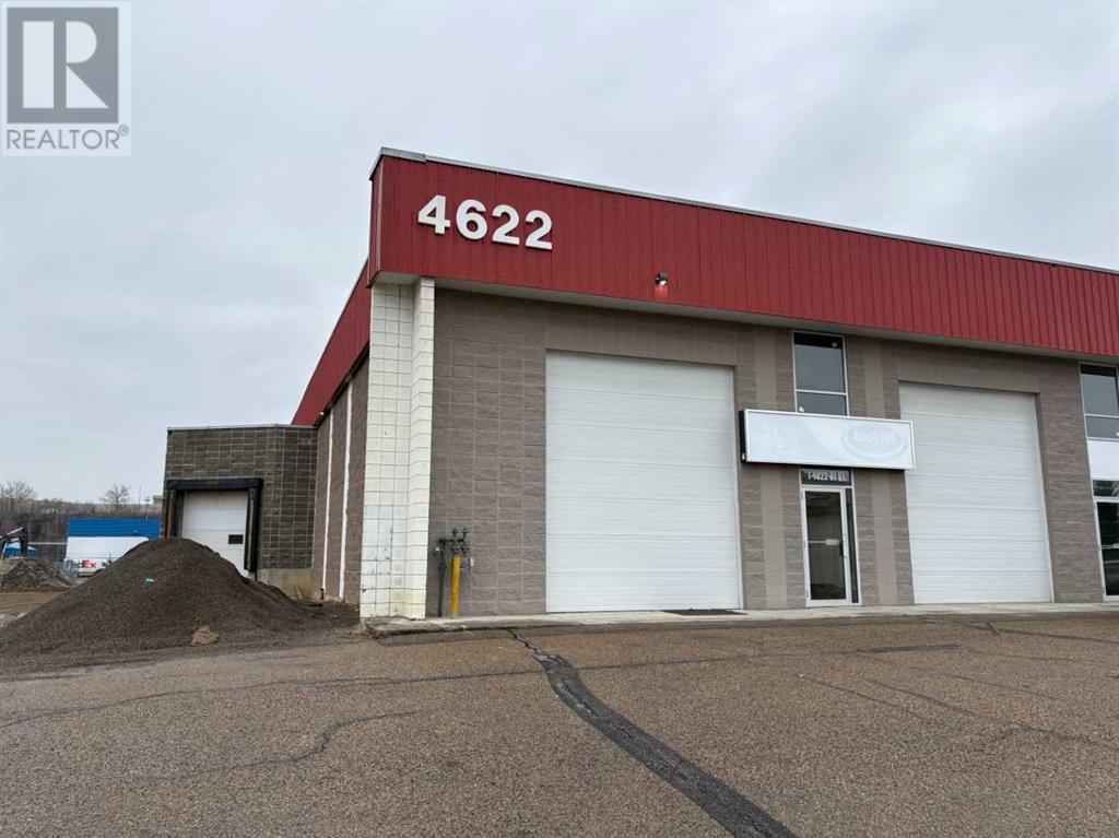 1, 4622 61 Street Property Photo 1