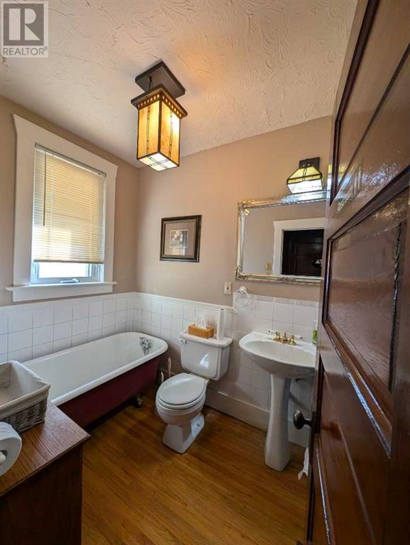 17 Dunmore Road Se Property Photo 25
