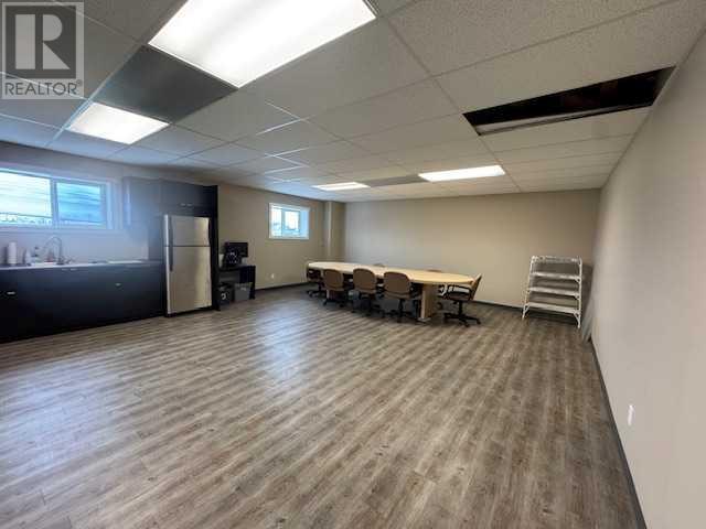 204 50 Street N Property Photo 8