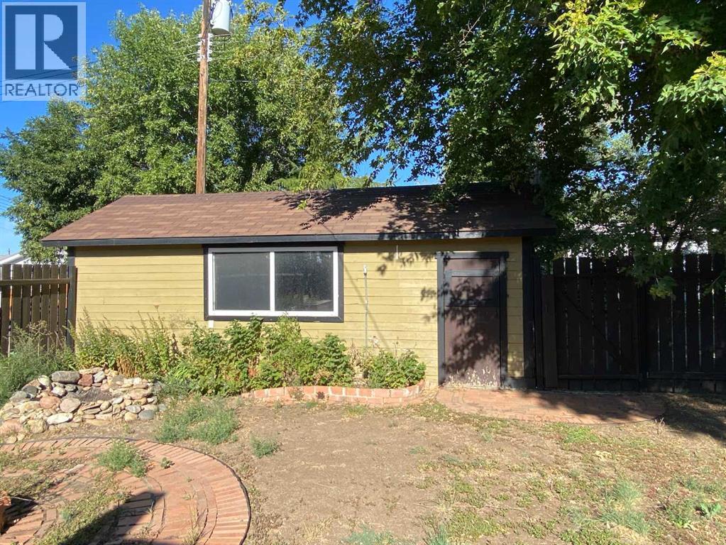 165 Centre Street Property Photo 7