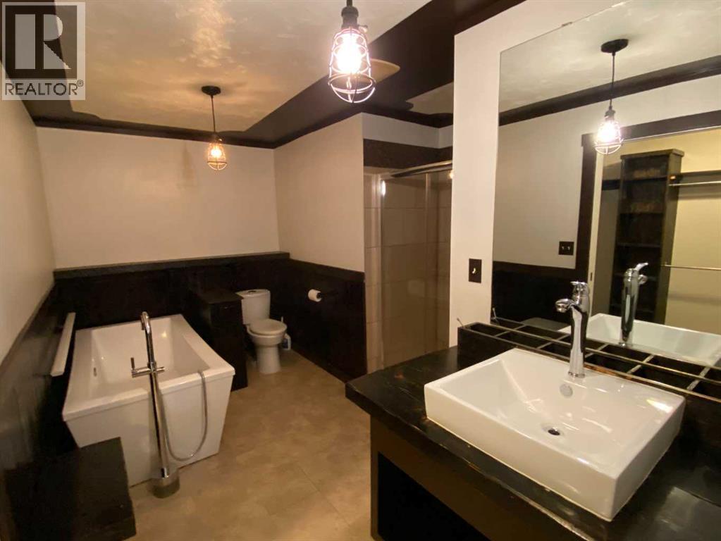 165 Centre Street Property Photo 21