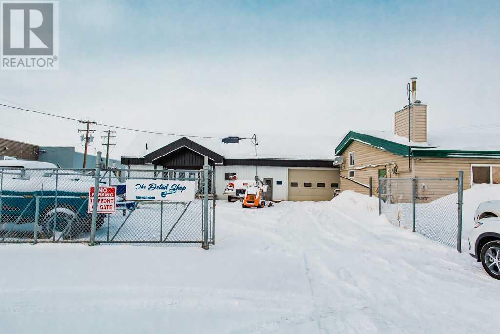 9614 105 Street Property Photo 5