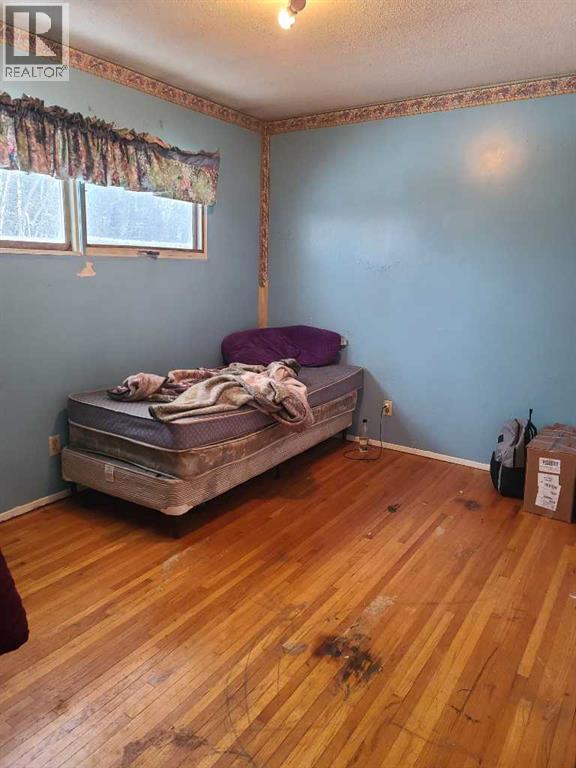 872041 689 Highway Property Photo 4