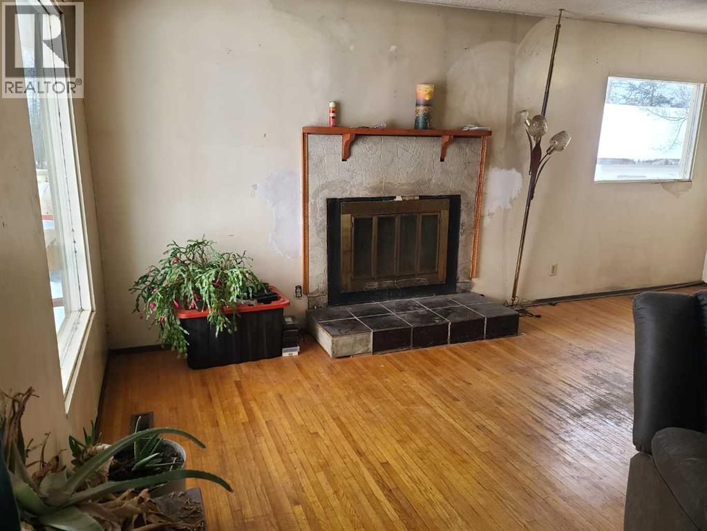 872041 689 Highway Property Photo 11