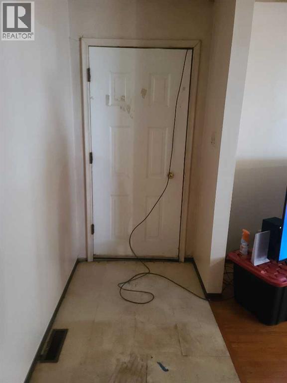 872041 689 Highway Property Photo 16