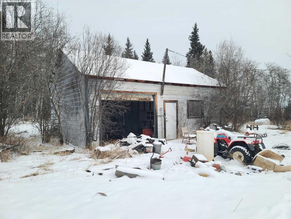 872041 689 Highway Property Photo 22