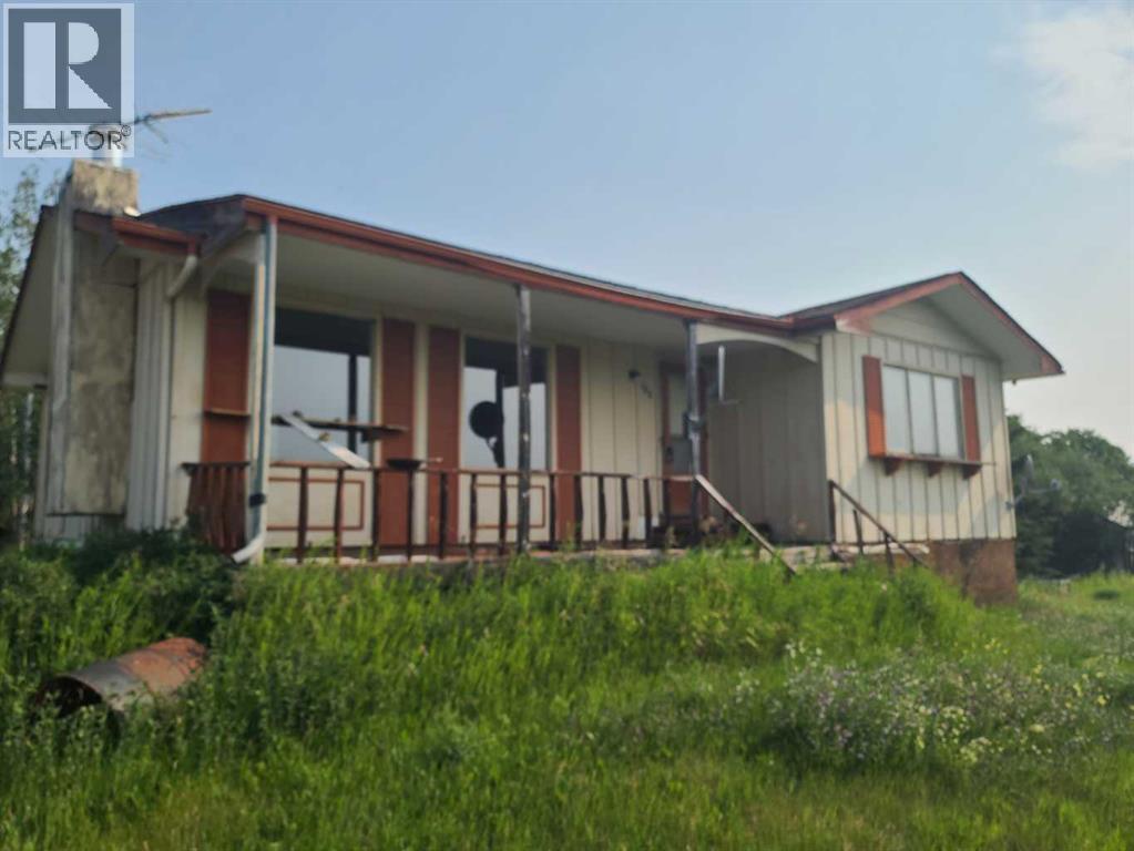 872041 689 Highway Property Photo 23