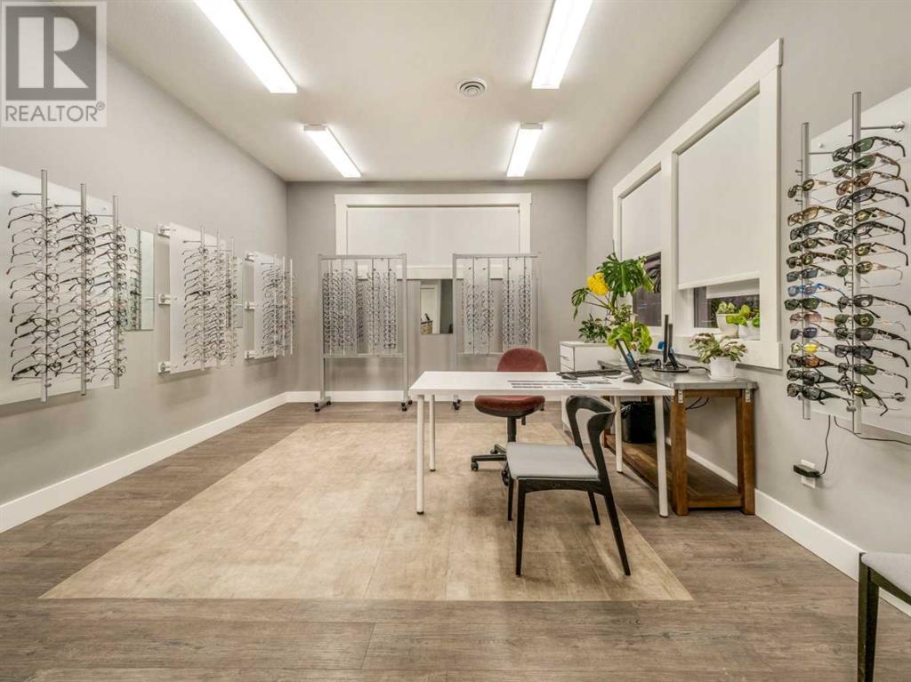 19 Broadway N Property Photo 36