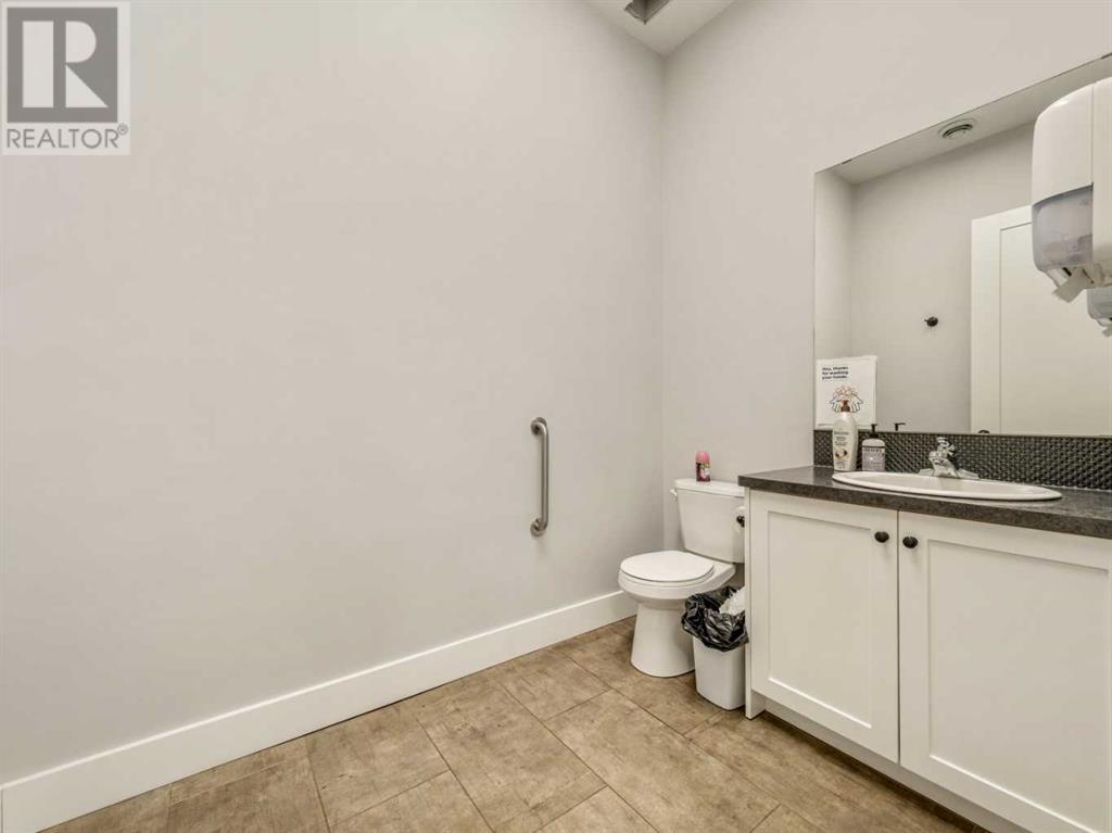 19 Broadway N Property Photo 47