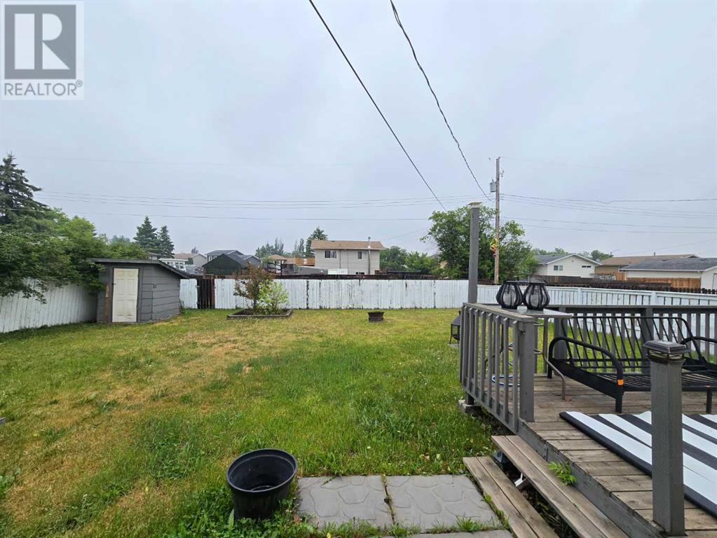 4314 54 Street Property Photo 6