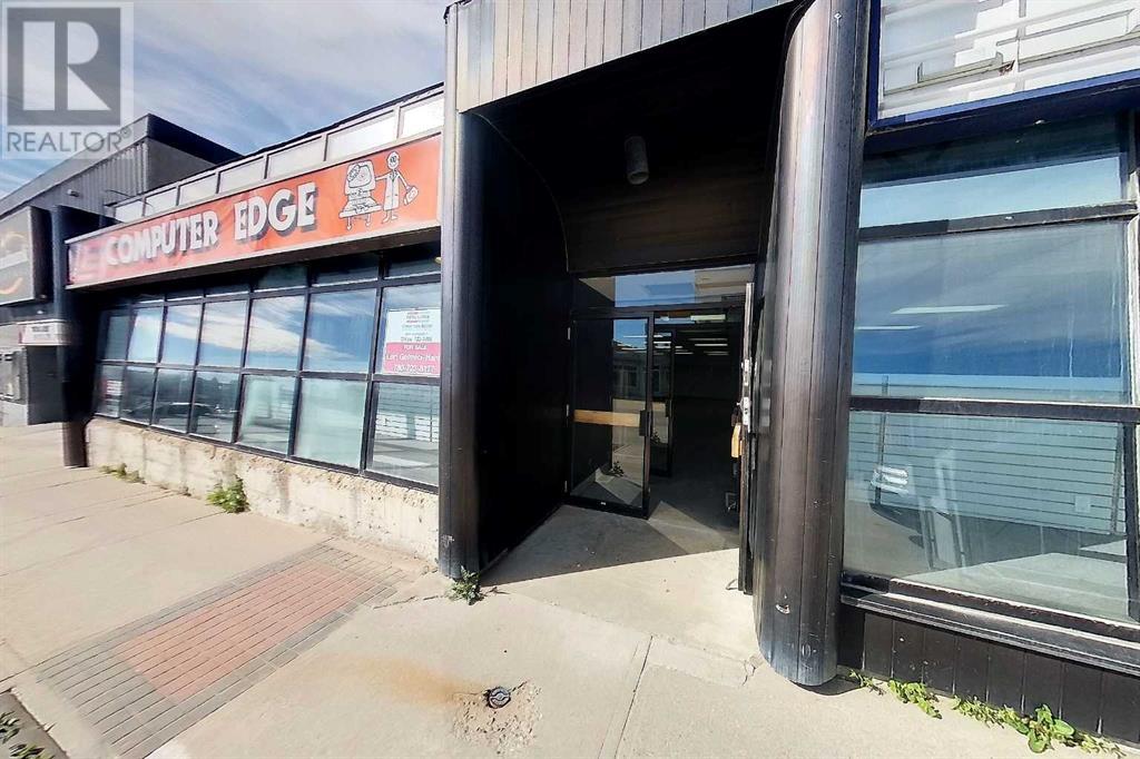 320 50 Street Property Photo 3