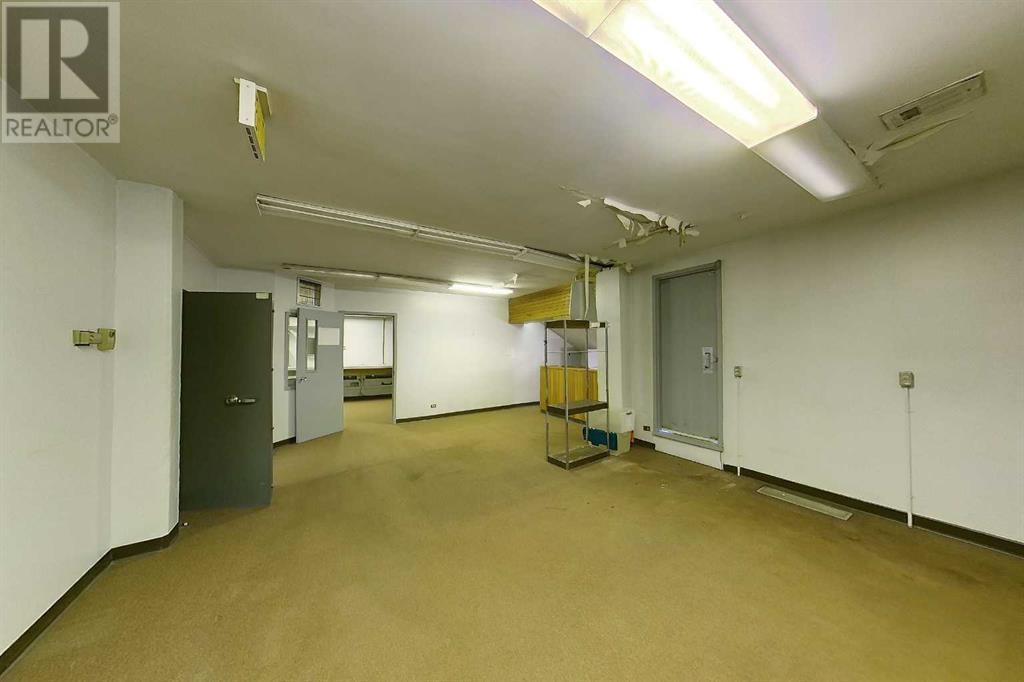 320 50 Street Property Photo 20