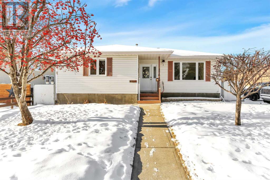 4610 54 Street Property Photo