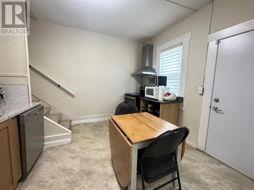 2718 17 Street Sw Property Photo 14