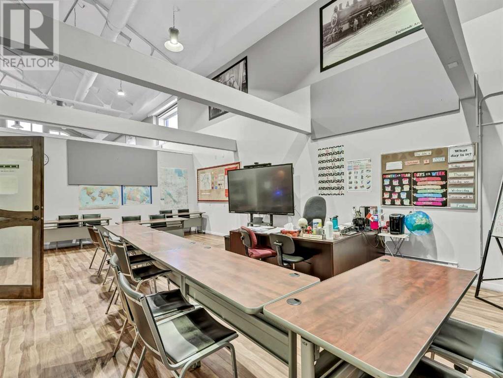 645 3 Street Se Property Photo 18