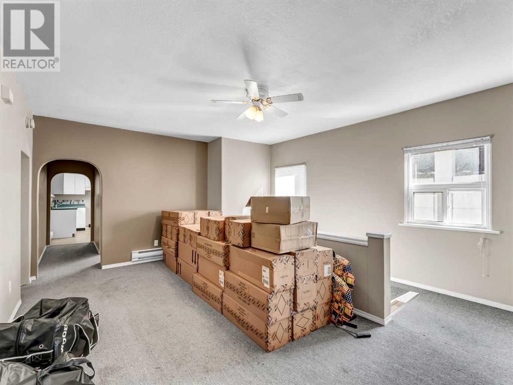 645 3 Street Se Property Photo 43