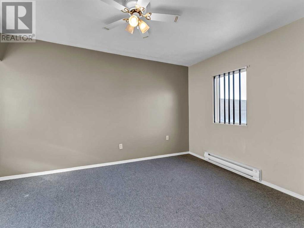 645 3 Street Se Property Photo 48