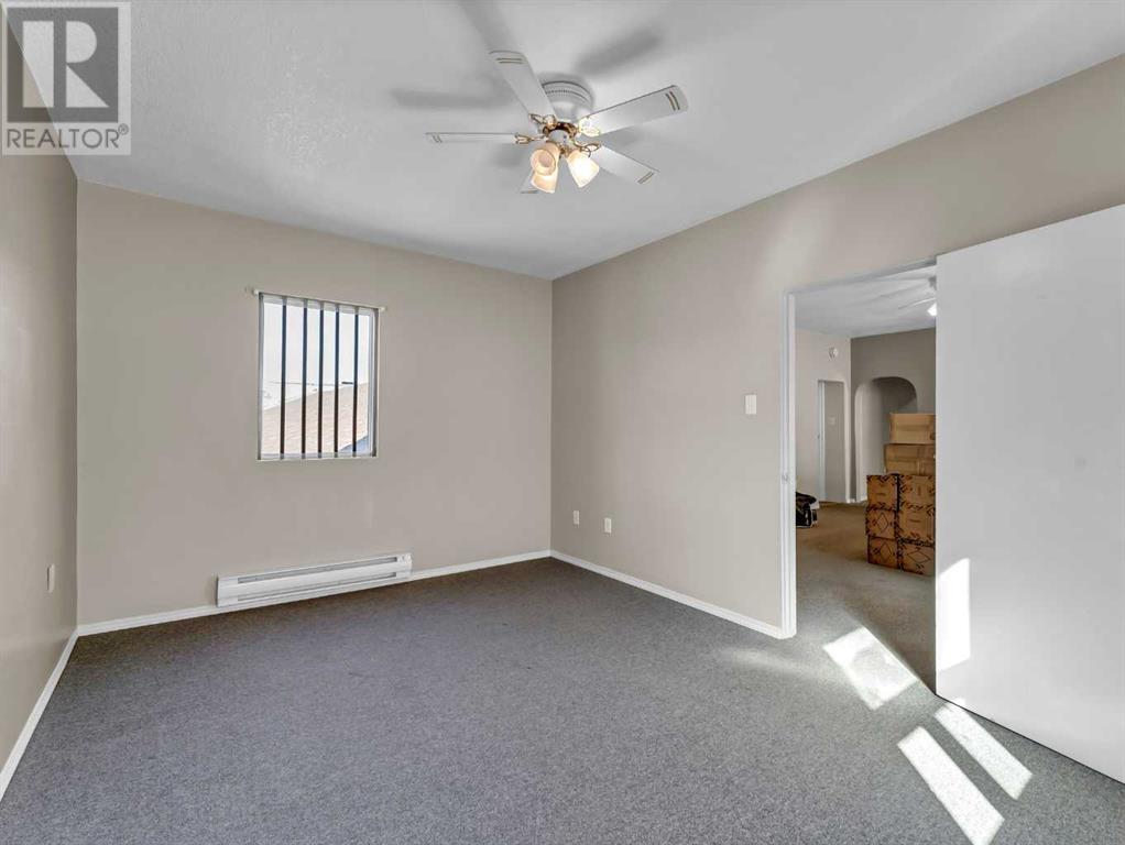 645 3 Street Se Property Photo 49