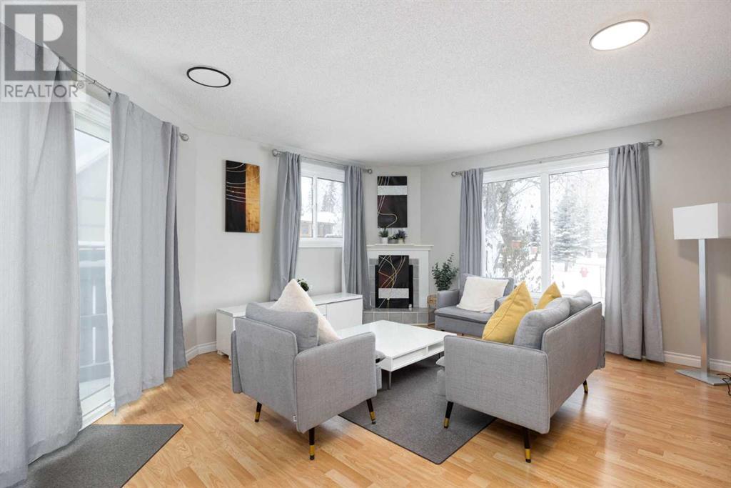 110 Ross Street Property Photo 1