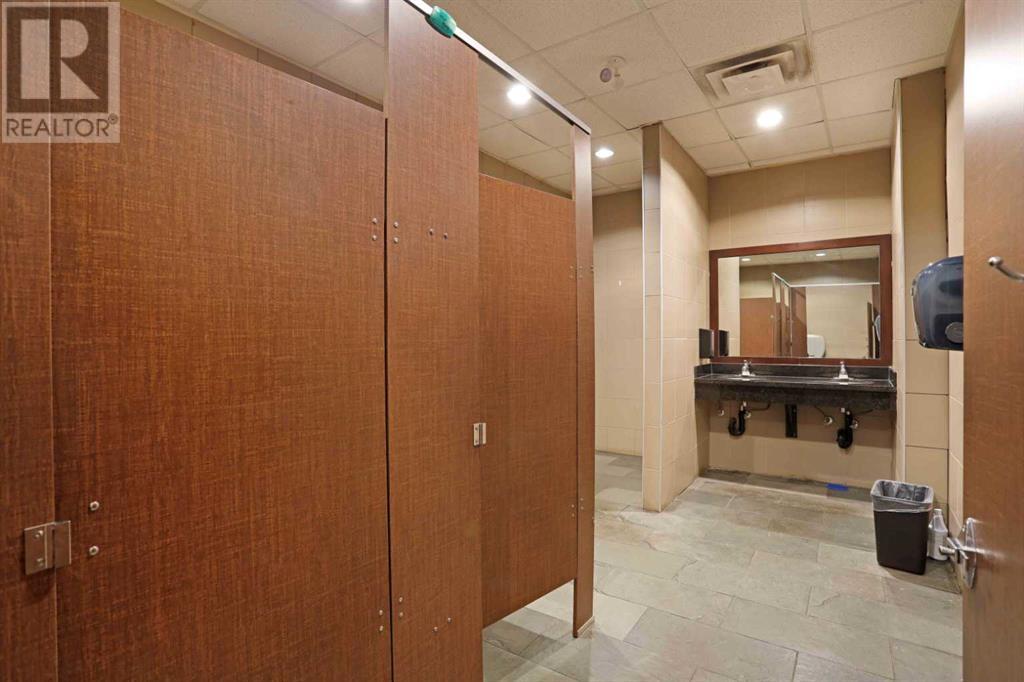 1119 2 Street W Property Photo 14