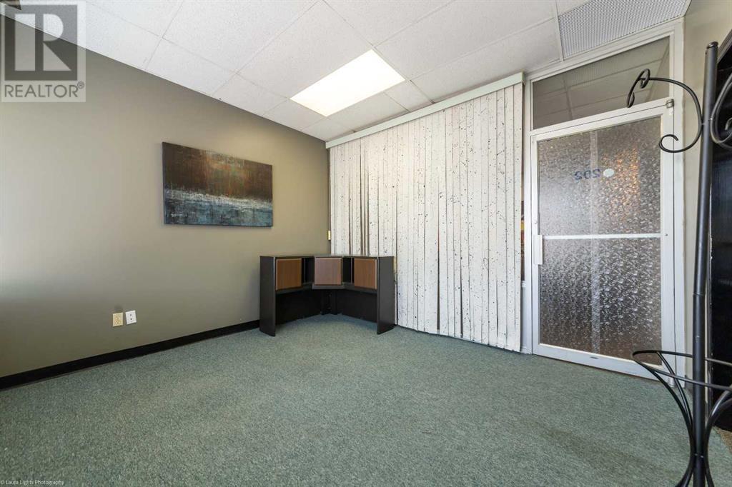 5303 50 Avenue Property Photo 34
