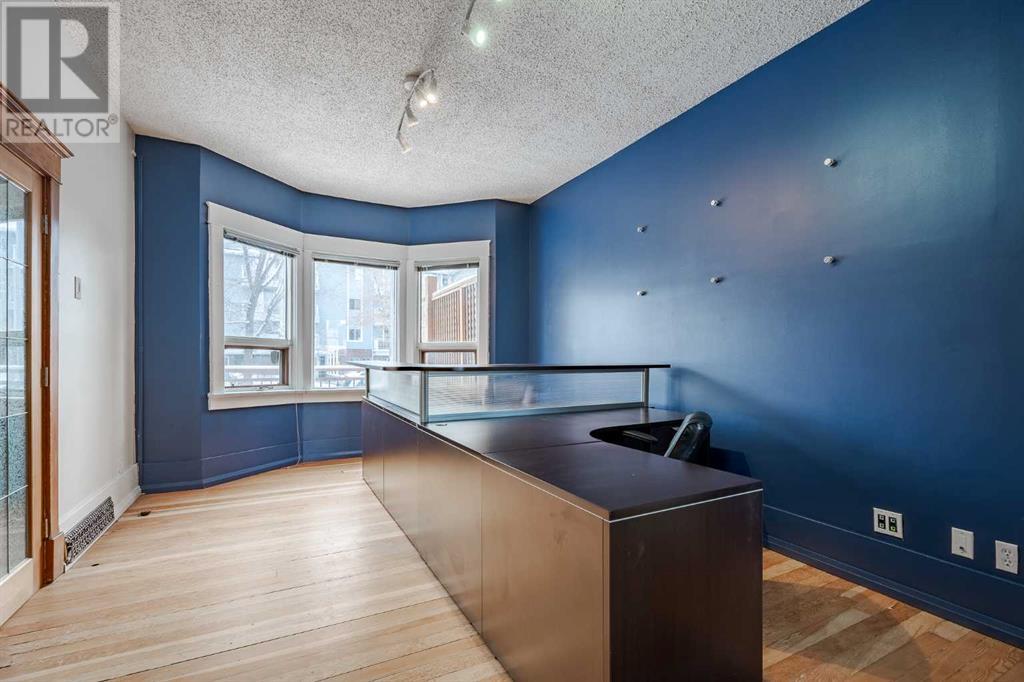 1732 11 Avenue Sw Property Photo 11