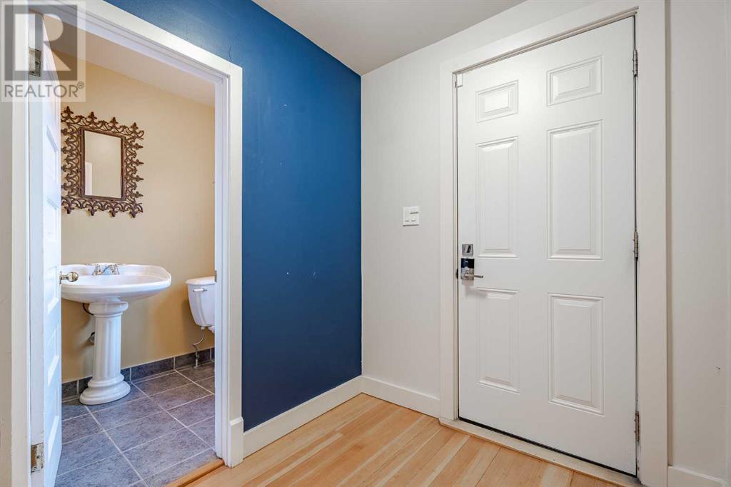 1732 11 Avenue Sw Property Photo 20