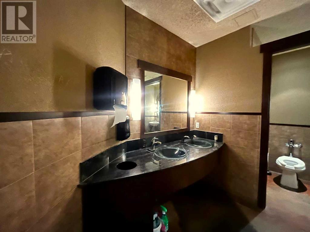 750 2 Street N Property Photo 22