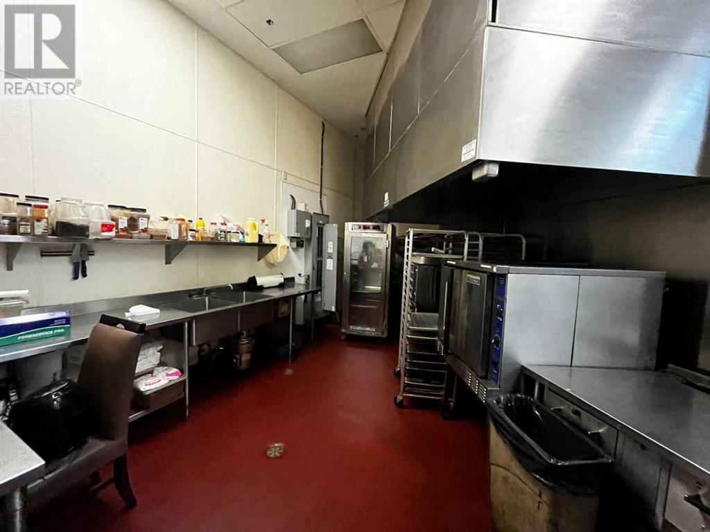 750 2 Street N Property Photo 23