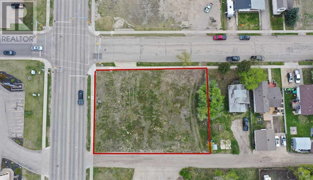 10002 94 Avenue Property Photo 1