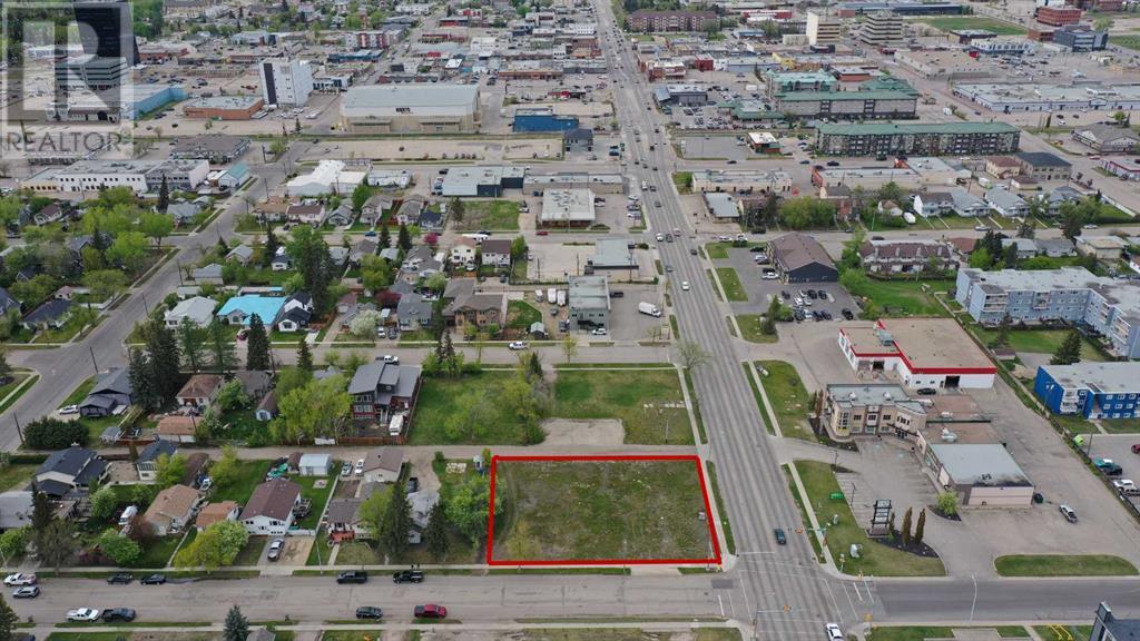10002 94 Avenue Property Photo 6