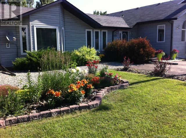 5112 52 Avenue Property Photo 1