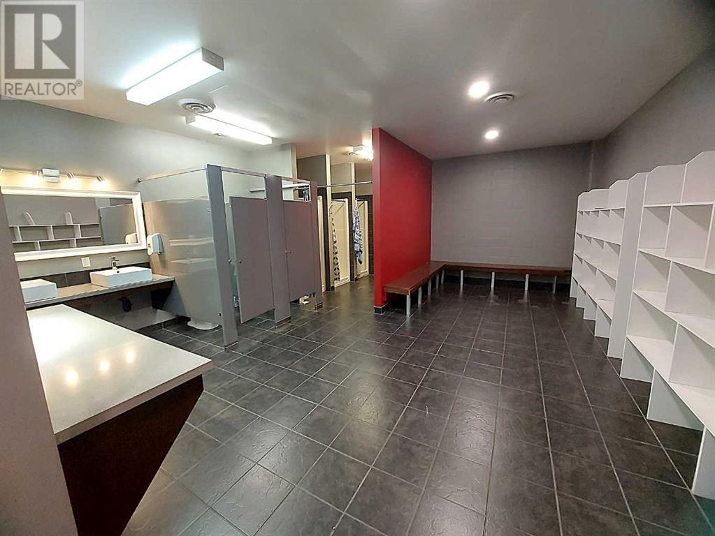3, 4940 54 Avenue Property Photo 12