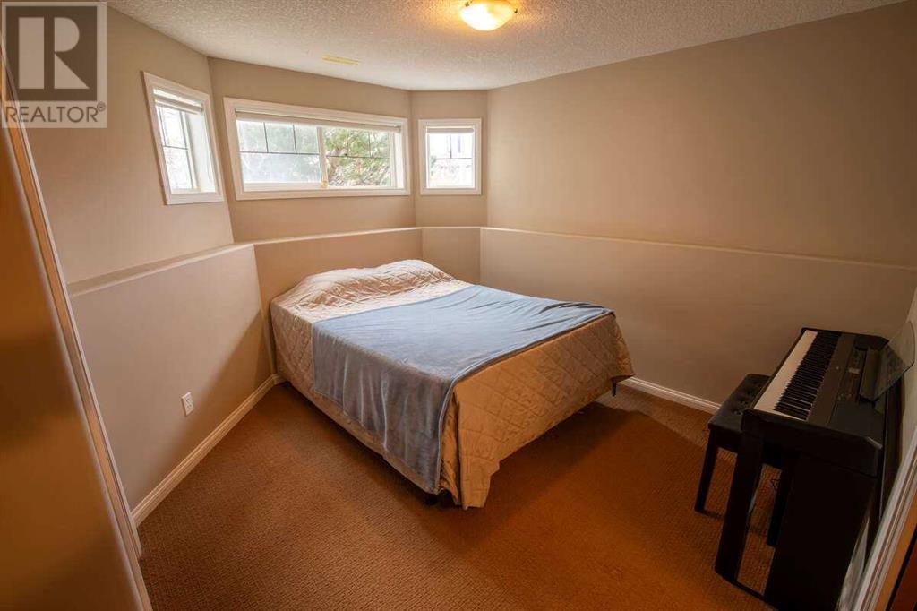 139 Fairmont Road S Property Photo 22