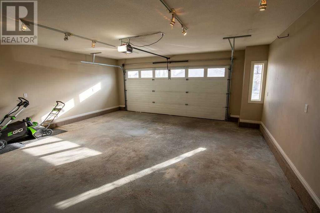 139 Fairmont Road S Property Photo 26