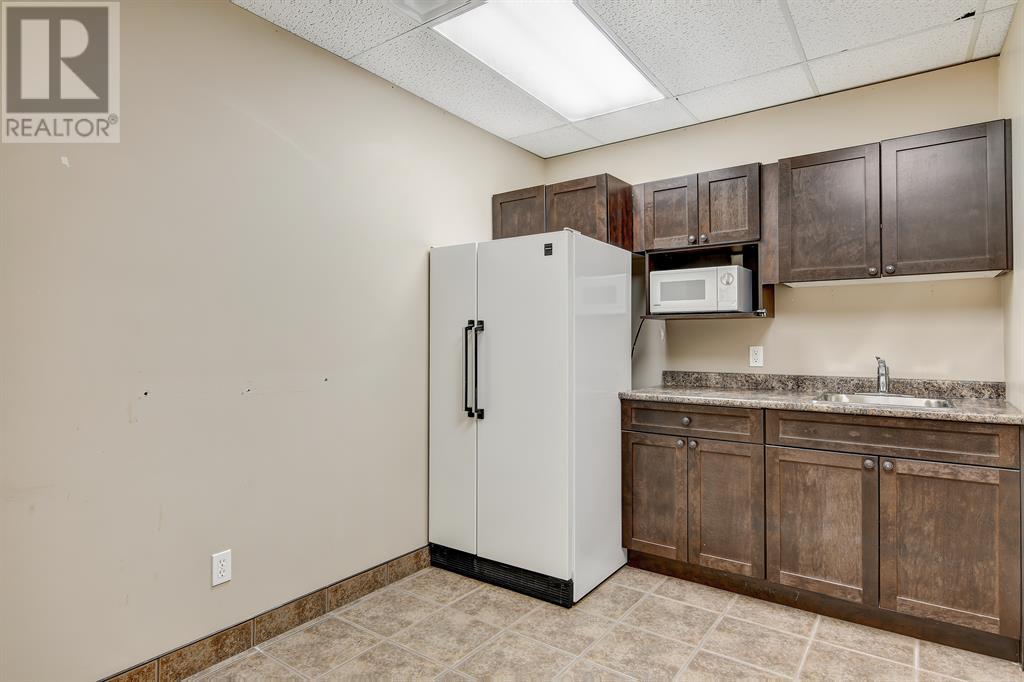 104, 9505 Resources Road Property Photo 17