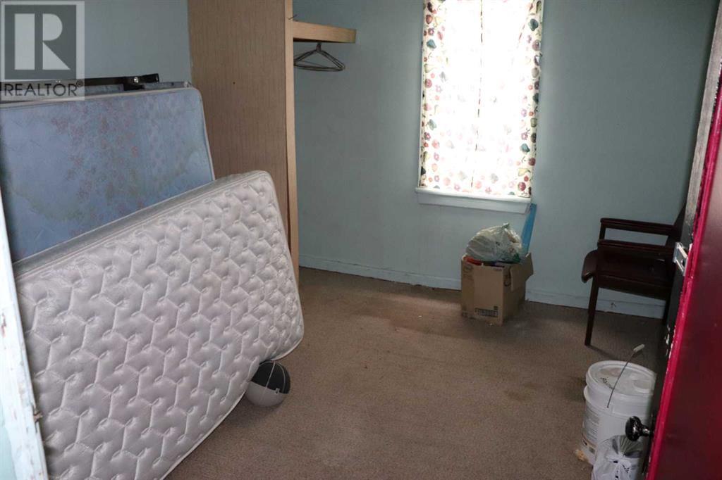 118 50 Street Property Photo 29