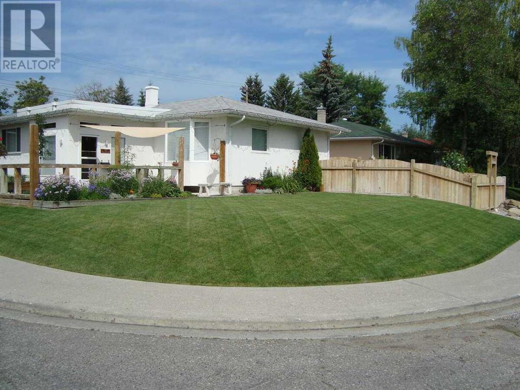 7215 5 Street Sw Property Photo